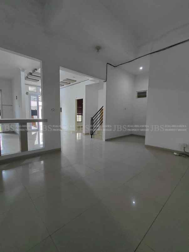 dijual rumah komplek citra garden