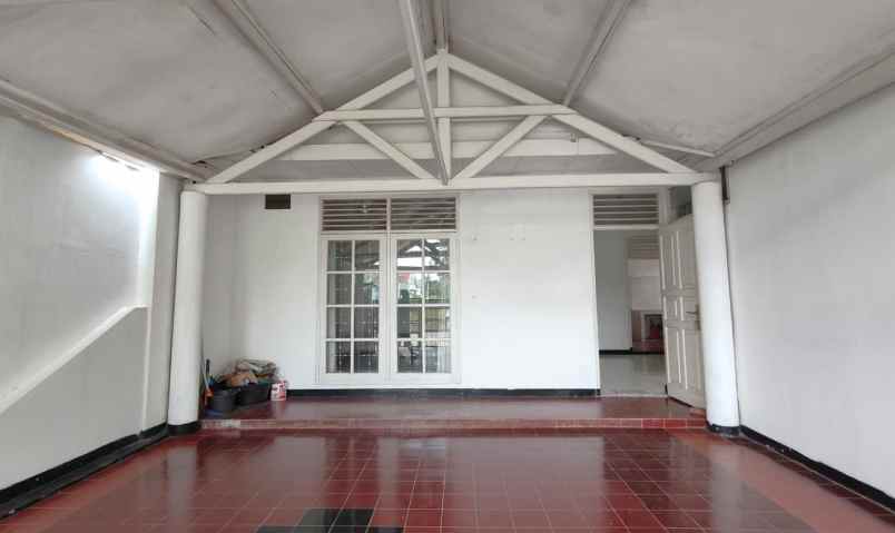 dijual rumah komplek jatiwaringin asri