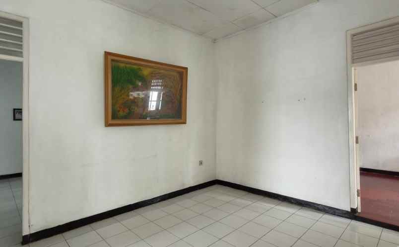 dijual rumah komplek jatiwaringin asri