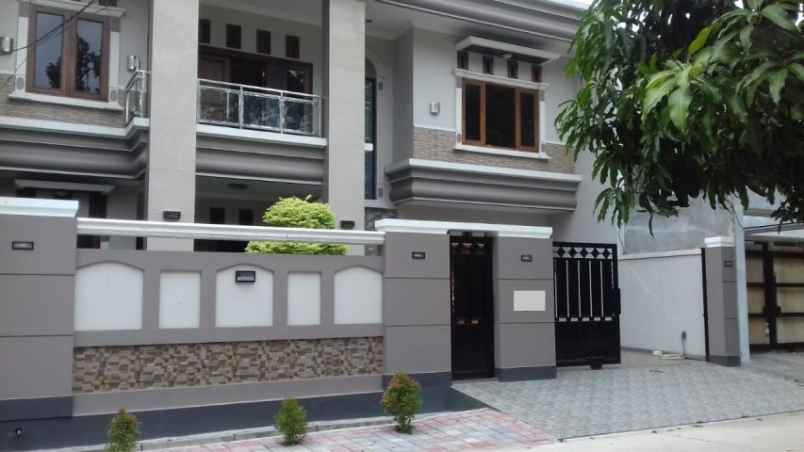 dijual rumah komplek kavling marinir