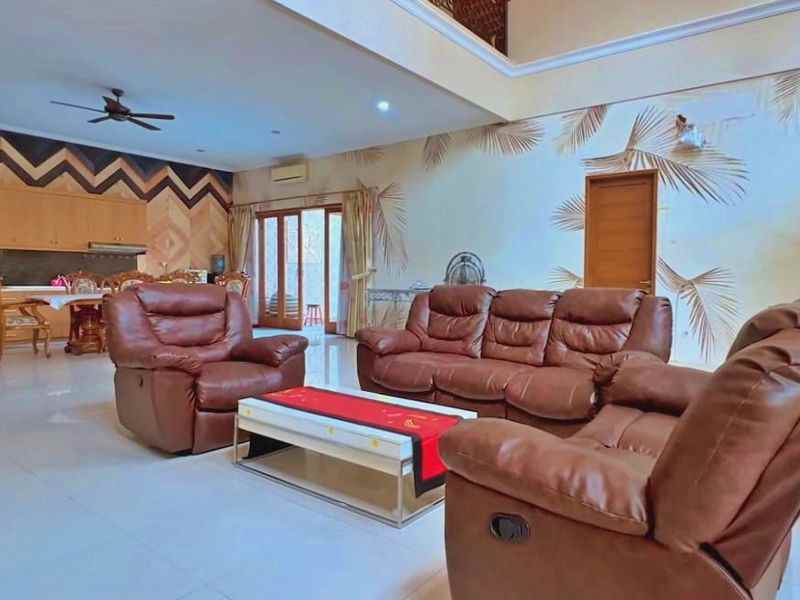 dijual rumah komplek ligamas