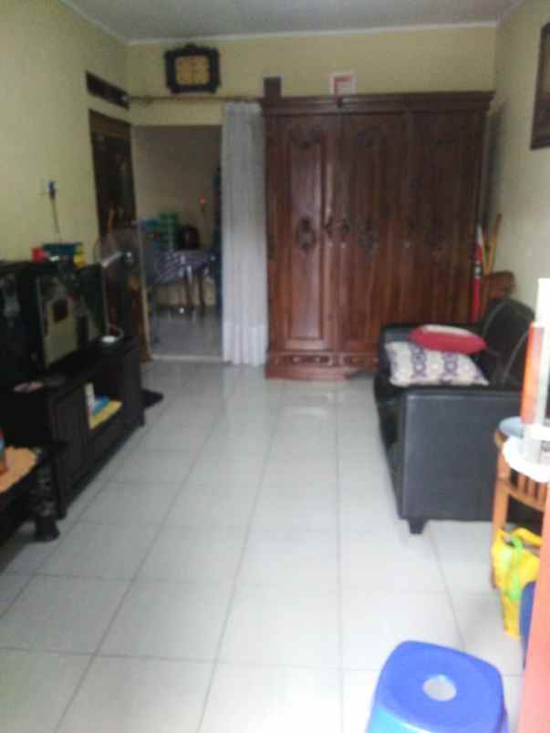 dijual rumah komplek mekar sari permai