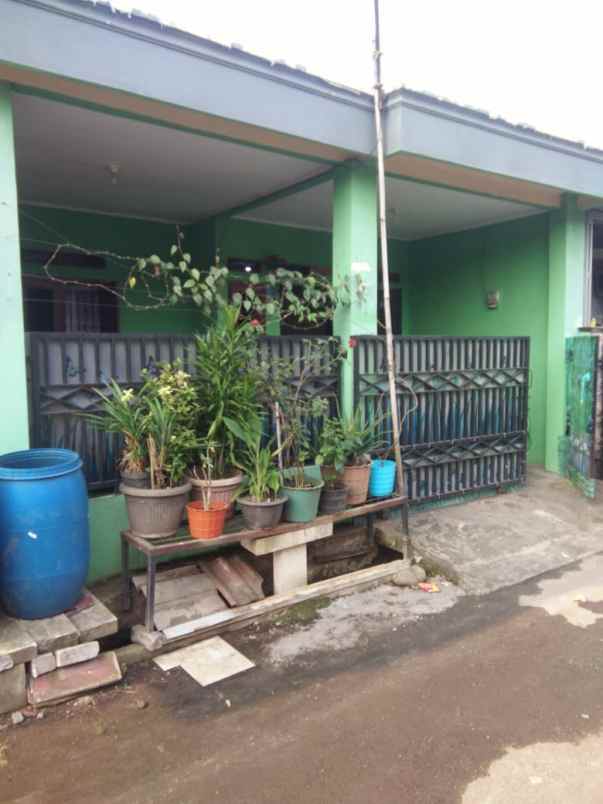 dijual rumah komplek mekar sari permai