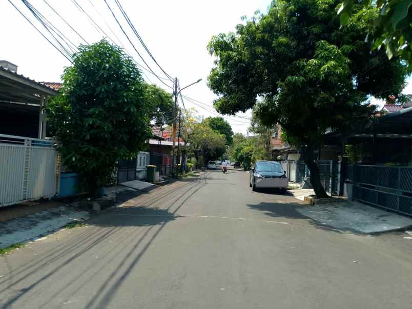 dijual rumah komplek pulo gebang permai