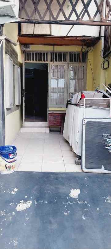 dijual rumah kompleks setneg cempaka