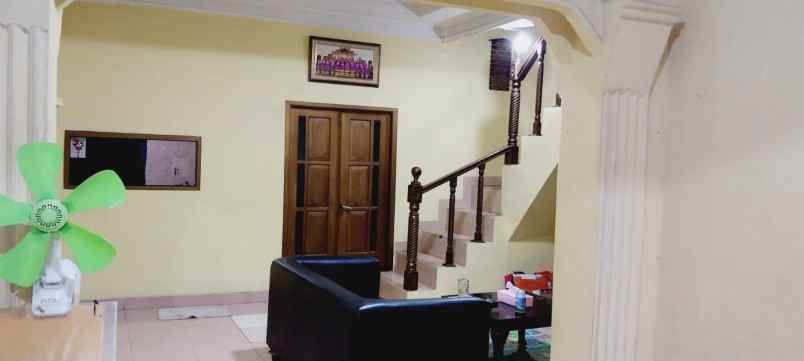 dijual rumah kompleks setneg cempaka