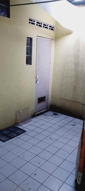 dijual rumah kompleks setneg cempaka