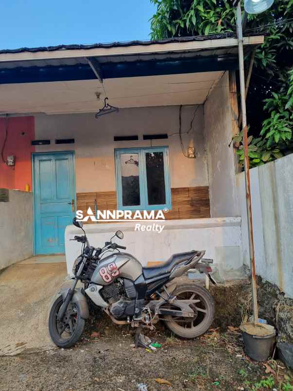 dijual rumah kontrakan 4 petak di gdc