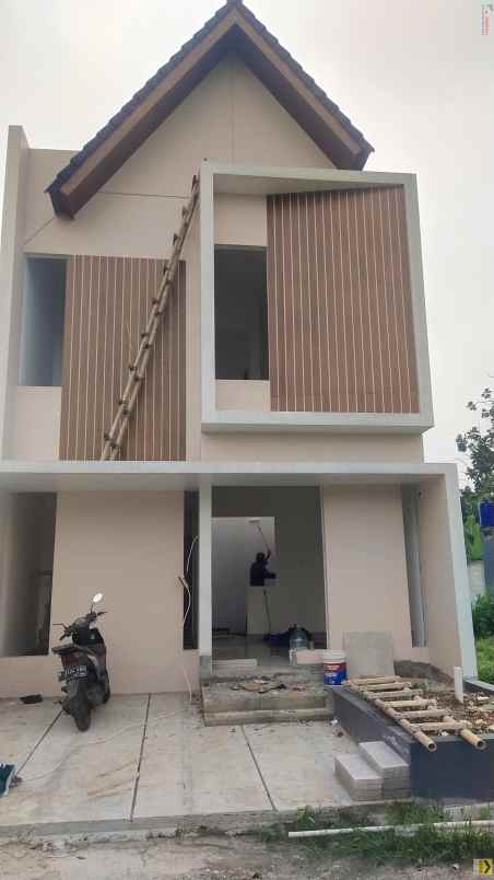 dijual rumah kranggan