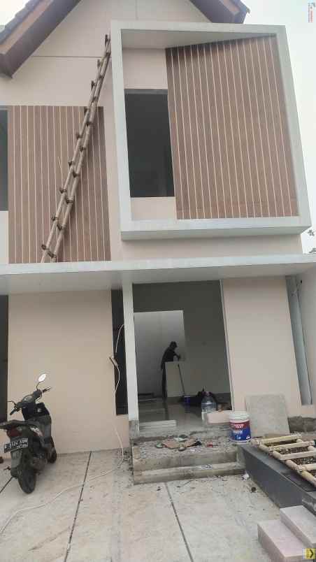 dijual rumah kranggan