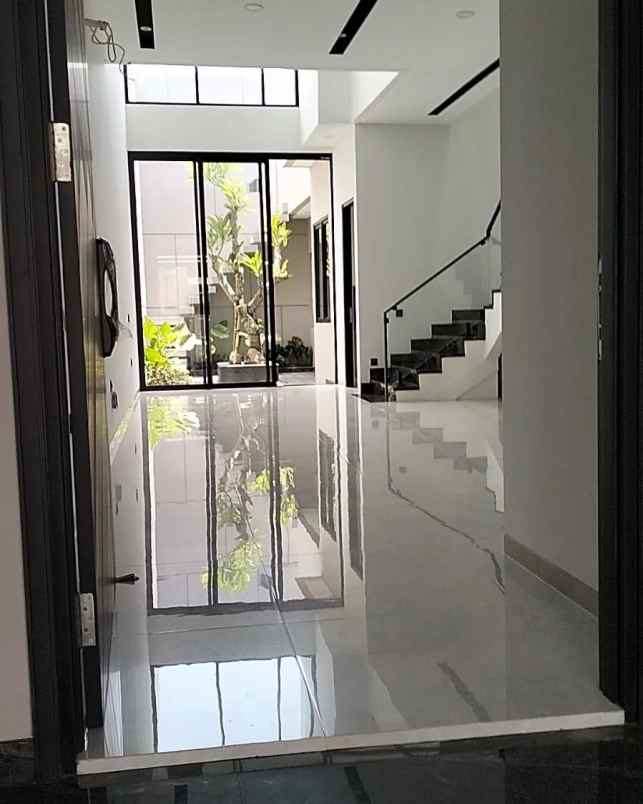 dijual rumah kupang baru