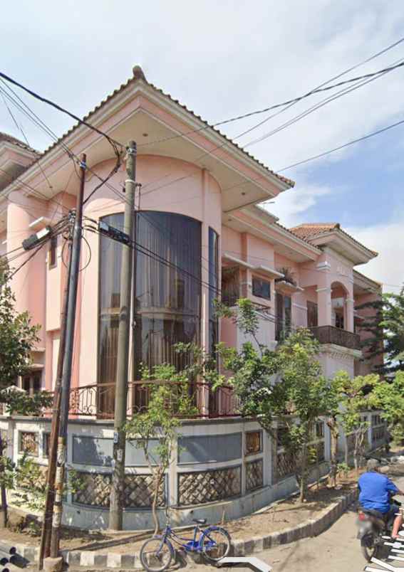 dijual rumah kutisari utara