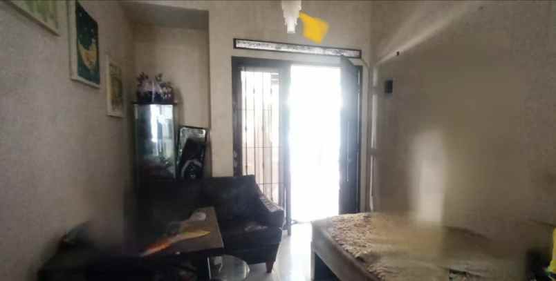 dijual rumah lokasi permata jingga suhat kota malang