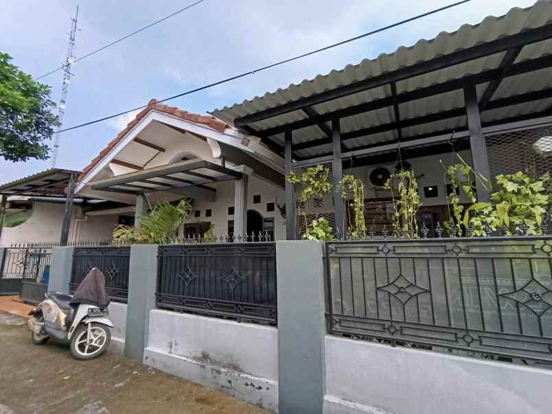 dijual rumah luas siap huni di depok jaya agung depok