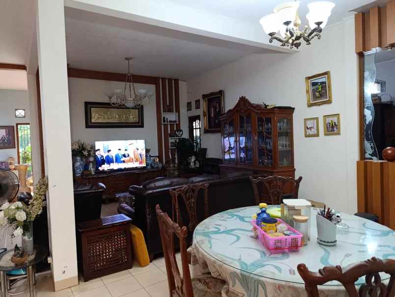 dijual rumah luas siap huni di depok jaya agung depok
