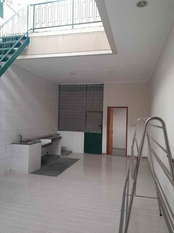 dijual rumah lux siap pakai di setraduta bandung