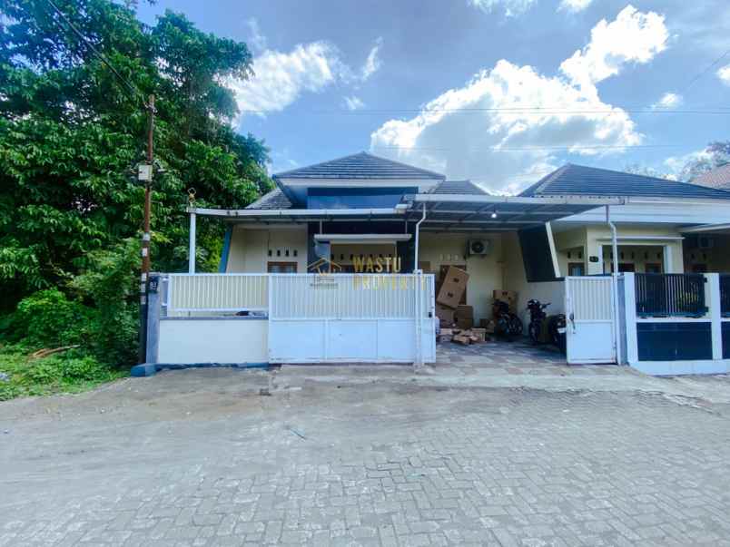 dijual rumah maguwoharjo