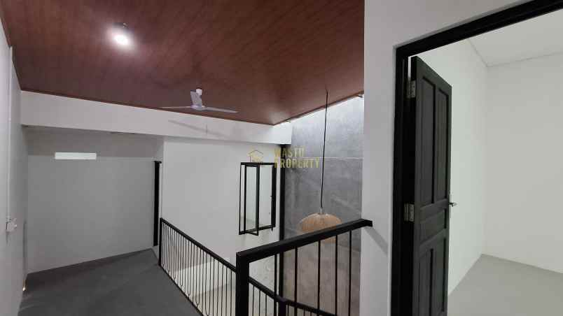 dijual rumah maguwoharjo kec depok kab