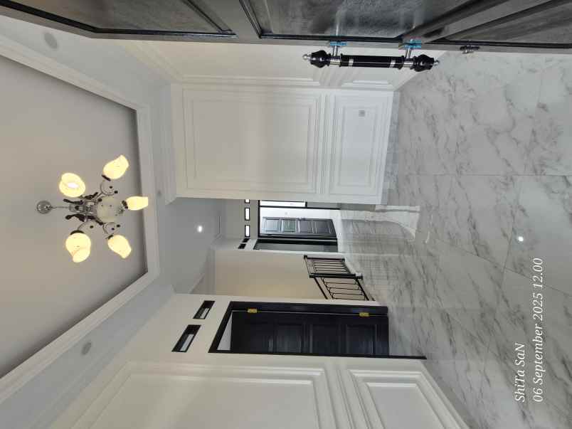 dijual rumah mampang pancoran mas depok