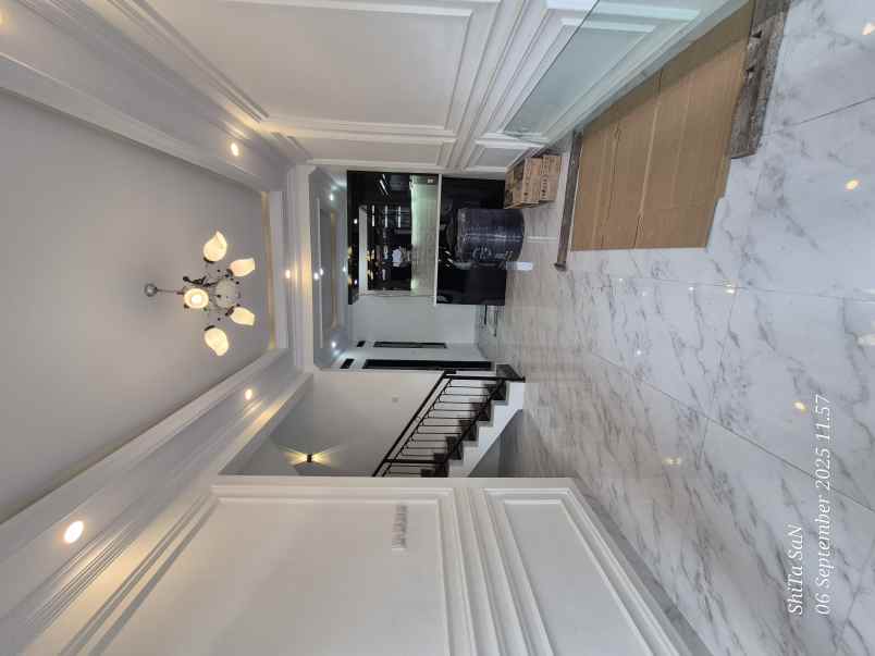 dijual rumah mampang pancoran mas depok