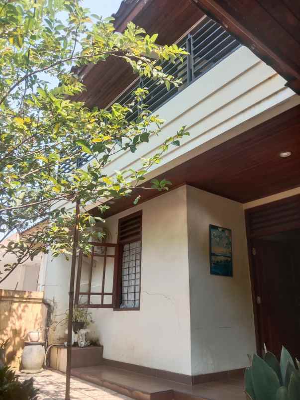 dijual rumah mampang pancoran mas depok