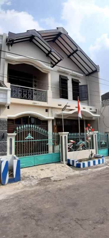 dijual rumah mangliawan