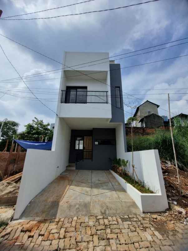 dijual rumah manunggal