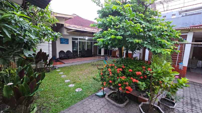 dijual rumah manyar kertoadi