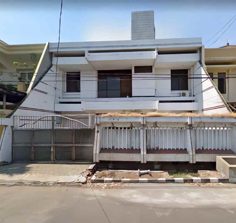 dijual rumah manyar kertoarjo