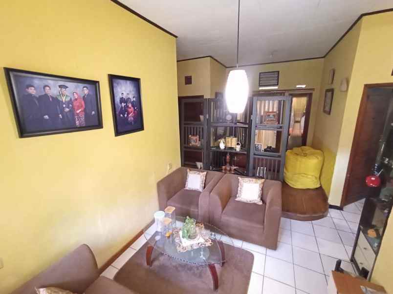 dijual rumah margahayu