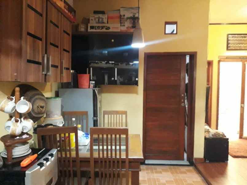 dijual rumah margahayu