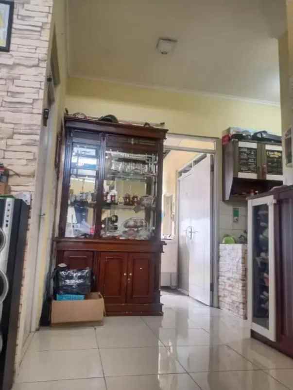 dijual rumah margaluyu