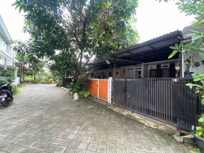 dijual rumah margasari