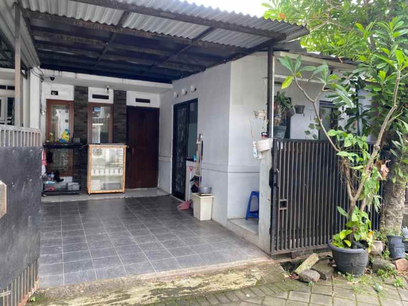 dijual rumah margasari