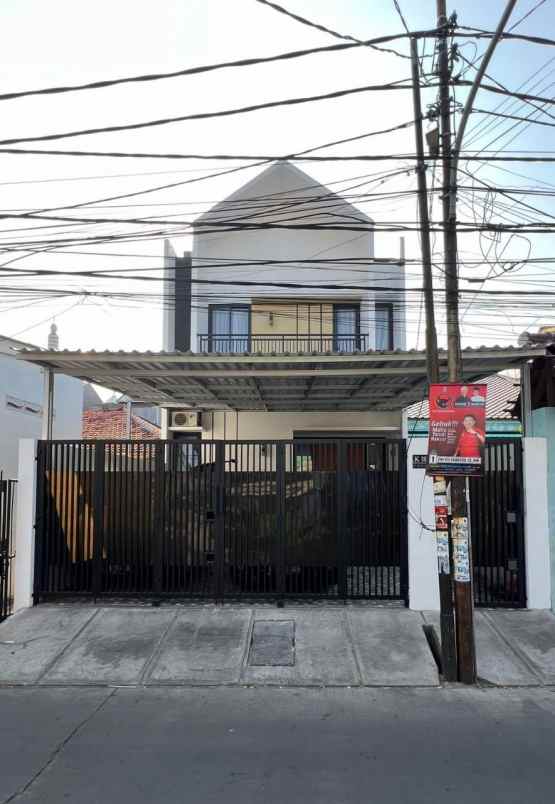 dijual rumah matraman jaktim