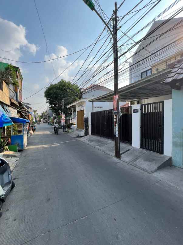 dijual rumah matraman jaktim