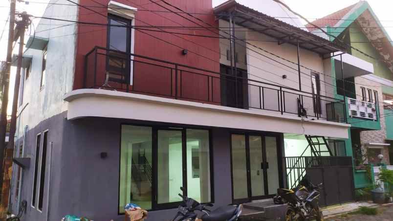 dijual rumah medayu utara