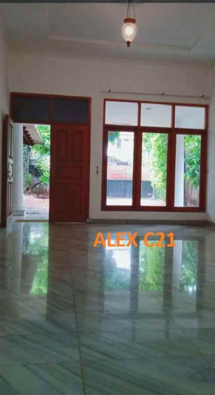 dijual rumah megah classic di cilandak b u