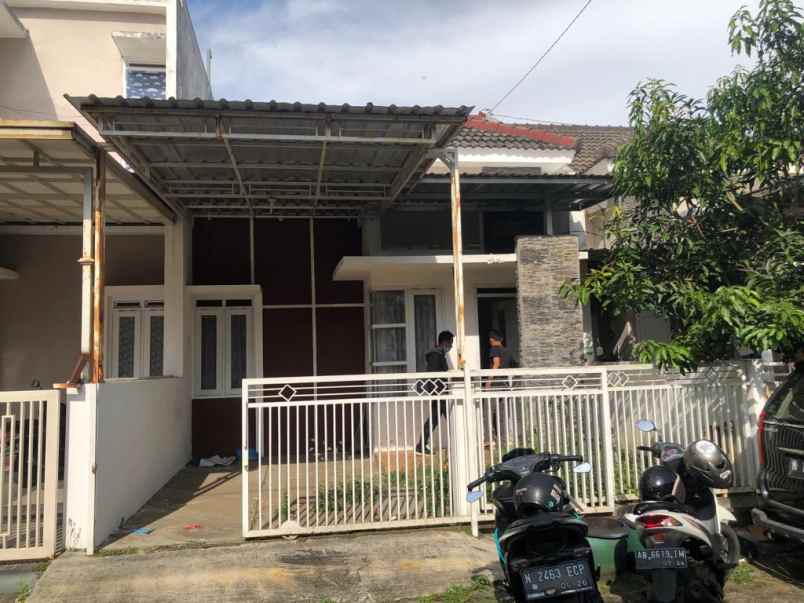 dijual rumah merjosari