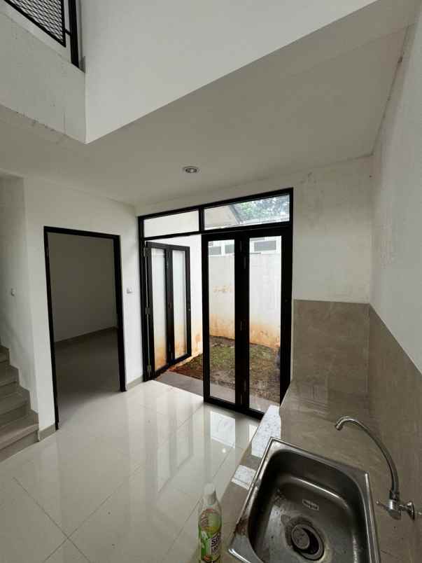 dijual rumah metland cileungsi