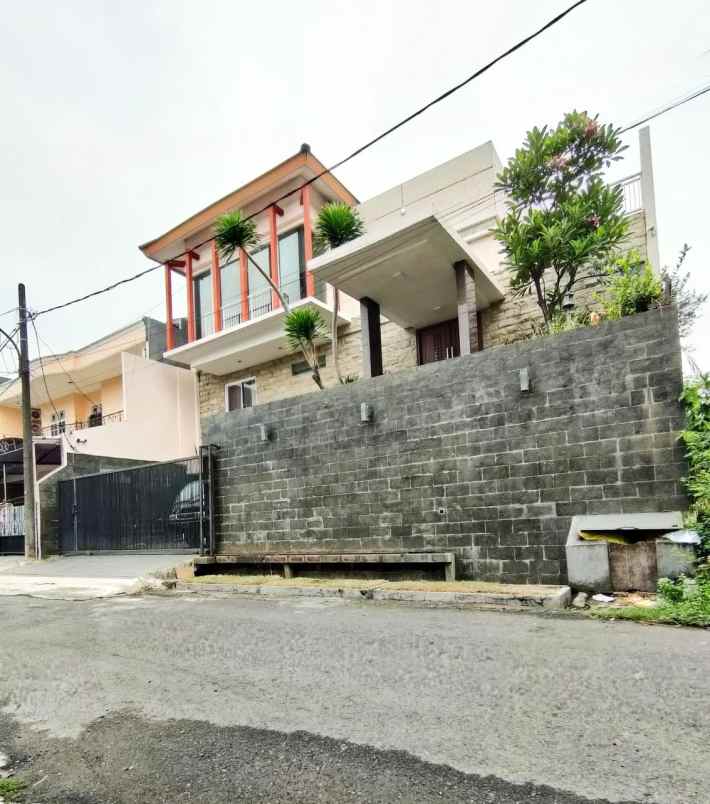 dijual rumah mewah di cipinang jakarta timur