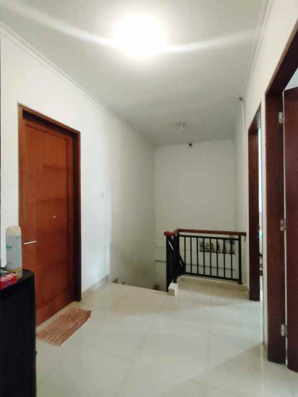 dijual rumah mewah di taman galaxy bekasi selatan