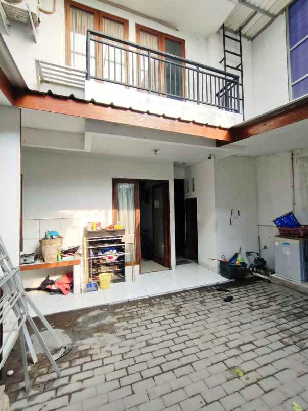 dijual rumah mewah di taman galaxy bekasi selatan