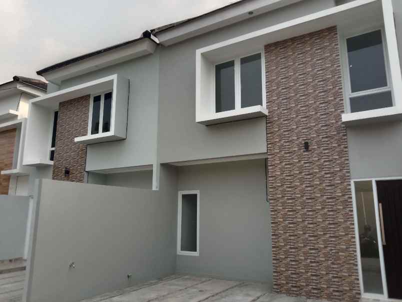 dijual rumah mewah nyaman jatiasih