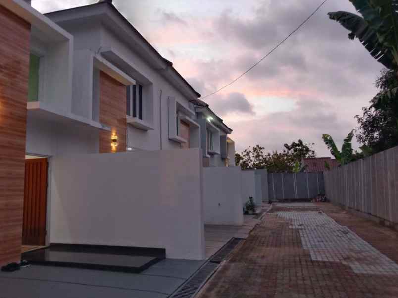 dijual rumah mewah nyaman jatiasih