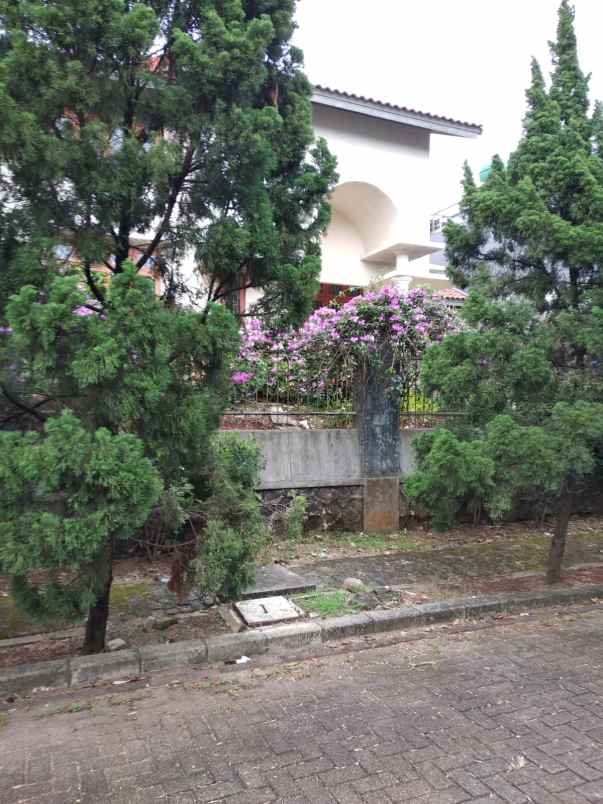 dijual rumah modern hill jl bukit utara