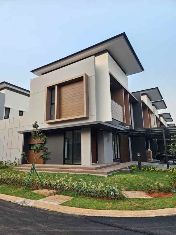 dijual rumah mulberry residence