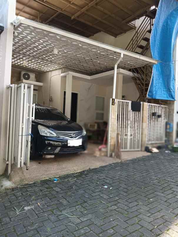 dijual rumah mulyorejo