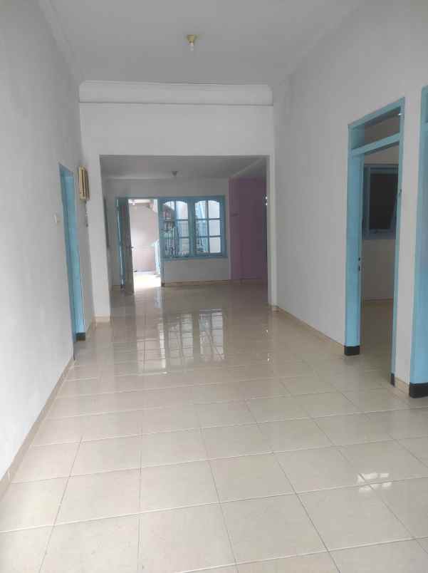 dijual rumah mulyosari