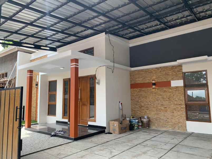 dijual rumah murah jogja siap huni dekat kampus uii